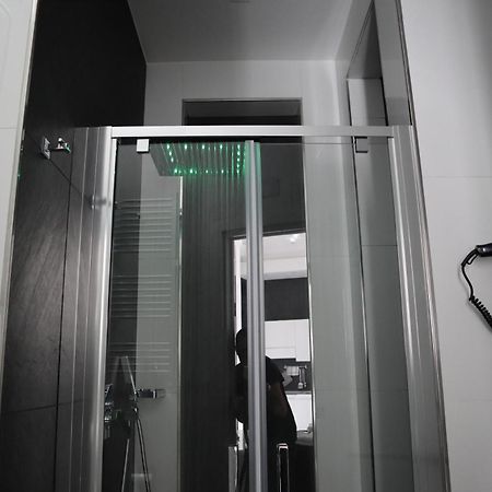 Rettifilo 201 Exclusive Rooms Naples Luaran gambar