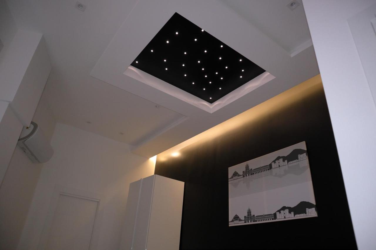 Rettifilo 201 Exclusive Rooms Naples Luaran gambar
