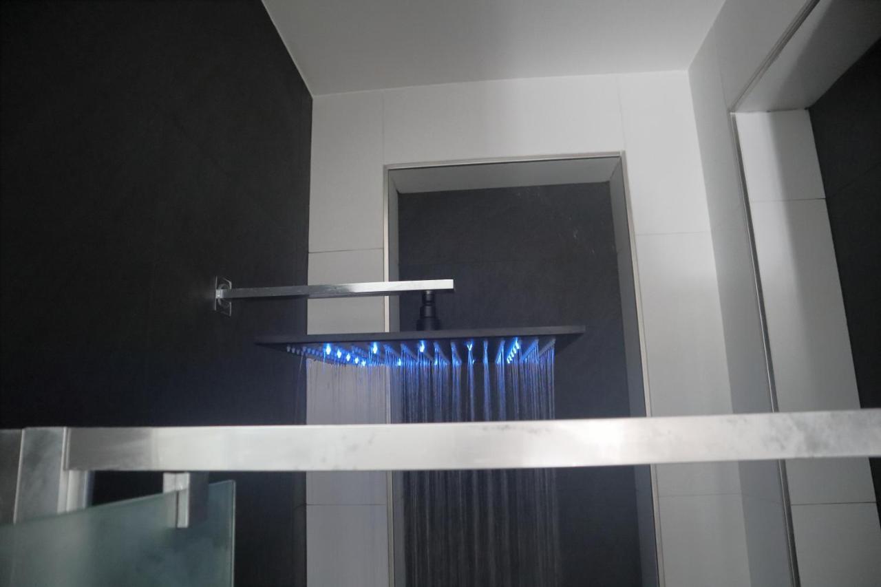 Rettifilo 201 Exclusive Rooms Naples Luaran gambar