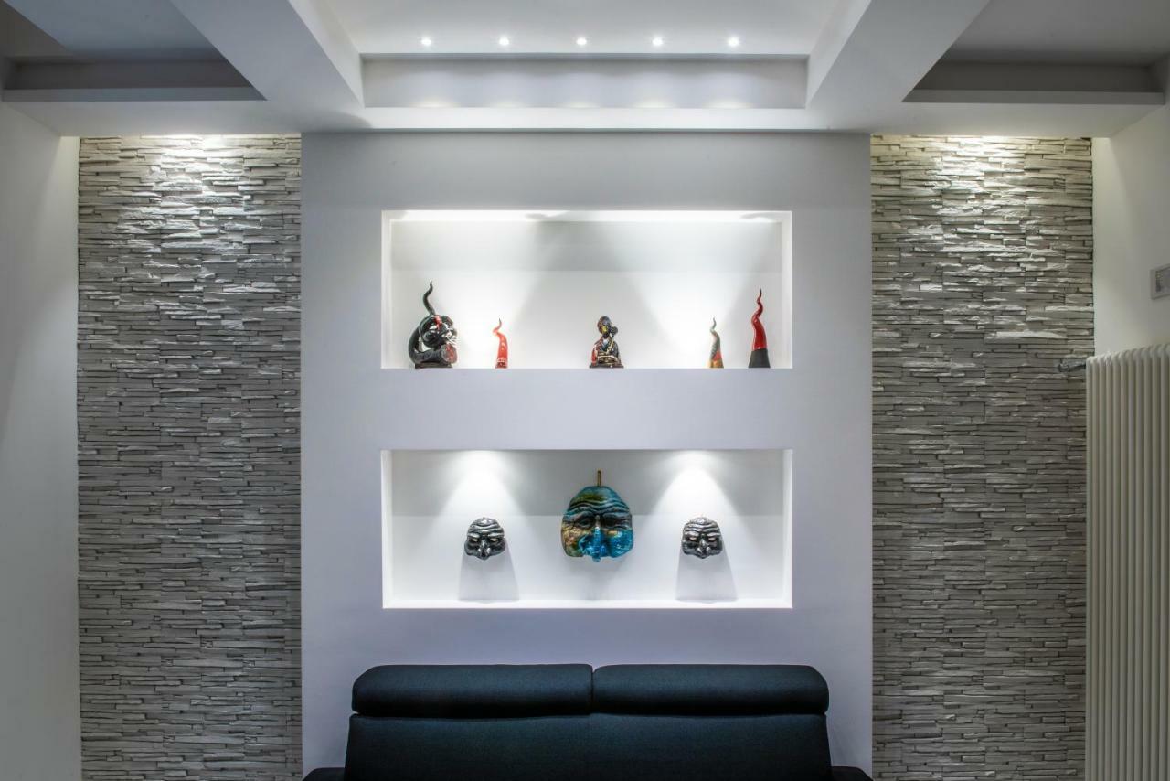 Rettifilo 201 Exclusive Rooms Naples Luaran gambar